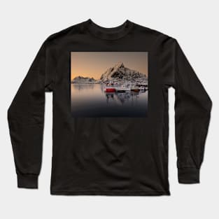 LOFOTEN - REINE Long Sleeve T-Shirt